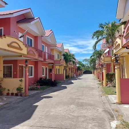 Vacation Town House Near Mactan Cebu Airport Villa Lapu-Lapu City Eksteriør billede